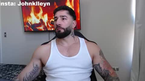 Snapshot of johnklleyn chatting on 10-28-25, 07:27 john online show from 10-28-25, 07:27