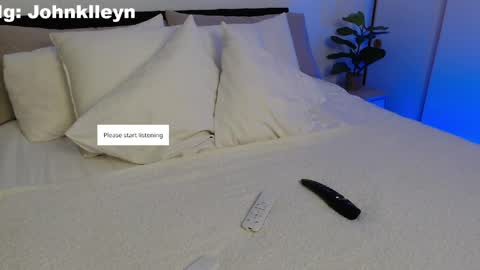 Snapshot of johnklleyn chatting on 04-09-26, 06:24 john online show from 04-09-26, 06:24