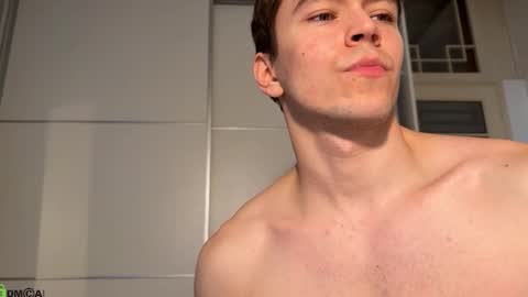 Snapshot of johnnnyhorny chatting on 03-09-26, 12:53 Johnny online show from 03-09-26, 12:53