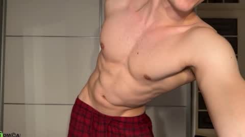 Snapshot of johnnnyhorny chatting on 03-10-26, 09:53 Johnny online show from 03-10-26, 09:53