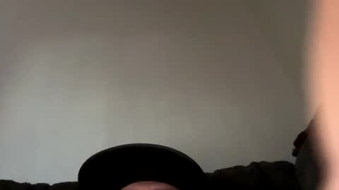 Snapshot of johnny06033 chatting on 03-09-26, 01:15 johnny06033 online show from 03-09-26, 01:15