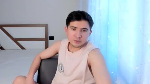 Snapshot of johnny_big_ass chatting on 01-17-26, 08:19 Johnny online show from 01-17-26, 08:19