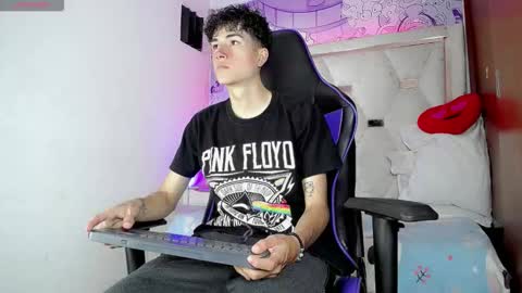 johnny_cagee online show from 03-23-26, 03:54