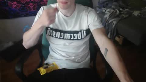 Johnny online show from 09-09-25, 07:41