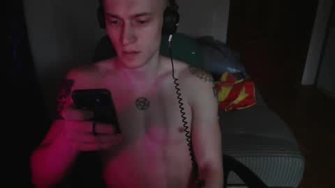 Johnny online show from 10-08-25, 06:22