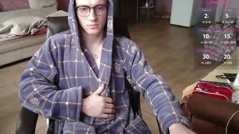 Johnny online show from 05-05-26, 03:14