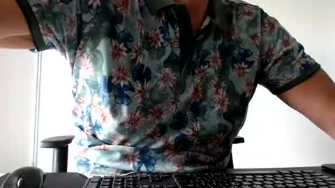johnny_walker14 online show from 07-02-26, 02:01