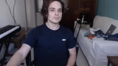 Johnny online show from 05-10-26, 06:24