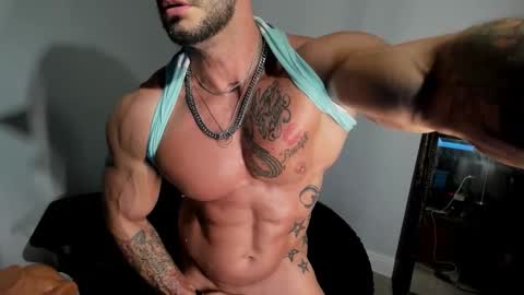 Johnnystrongarms                 online show from 10-29-25, 03:20