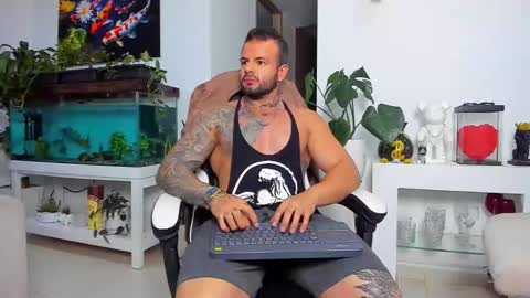 JOHNNY online show from 11-11-25, 12:32