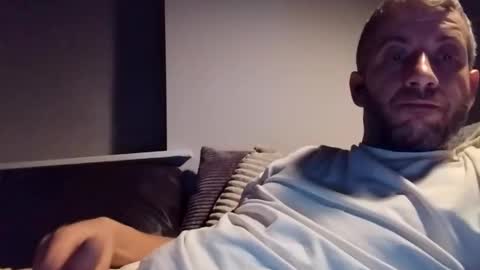 Snapshot of johnnypoly chatting on 11-30-25, 06:28 bigboy online show from 11-30-25, 06:28