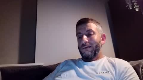 Snapshot of johnnypoly chatting on 11-30-25, 11:53 bigboy online show from 11-30-25, 11:53