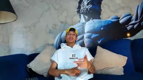 Snapshot of johnnystoorm chatting on 10-16-25, 07:15 johnnystoorm online show from 10-16-25, 07:15