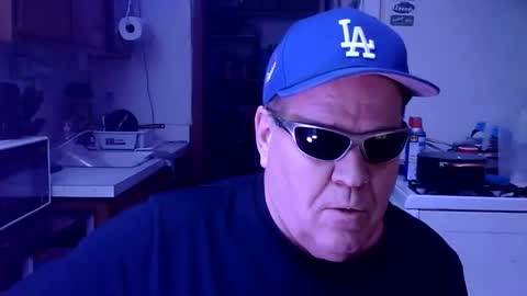 Snapshot of johnnytwain chatting on 02-07-26, 11:52 johnnytwain online show from 02-07-26, 11:52