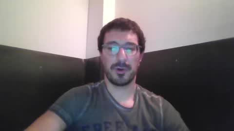 Snapshot of johnparis7575 chatting on 11-21-25, 10:30 Johnfrench online show from 11-21-25, 10:30