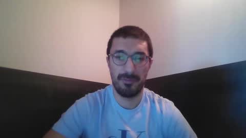 Snapshot of johnparis7575 chatting on 03-08-26, 09:40 Johnfrench online show from 03-08-26, 09:40