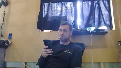Snapshot of johnplayer23 chatting on 04-19-26, 06:21 johnplayer23 online show from 04-19-26, 06:21