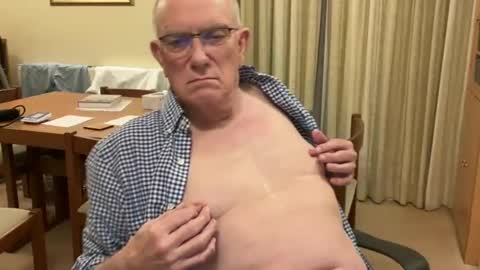 Snapshot of johnsenior41 chatting on 01-31-25, 10:52 johnsenior41 online show from 01-31-25, 10:52