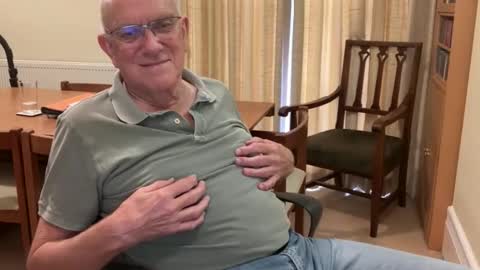 Snapshot of johnsenior41 chatting on 10-13-25, 11:43 johnsenior41 online show from 10-13-25, 11:43