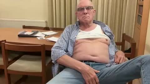 Snapshot of johnsenior41 chatting on 11-01-25, 07:27 johnsenior41 online show from 11-01-25, 07:27