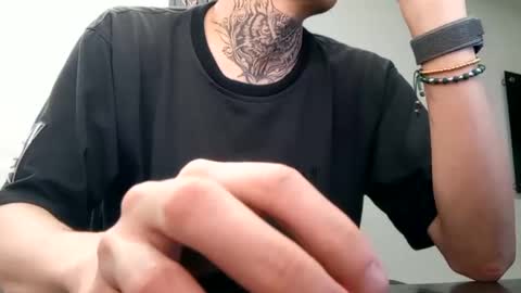 johnsonisaac94  online show from 10-31-25, 08:59