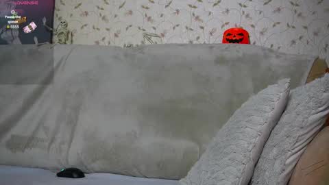 John online show from 10-23-25, 06:28