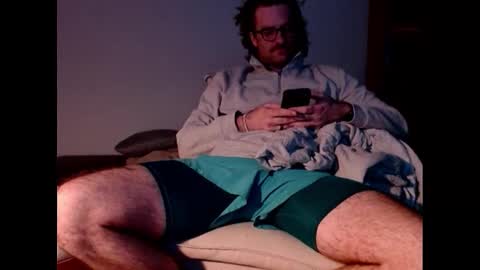Snapshot of johnybeats chatting on 10-27-25, 12:58 johnybeats online show from 10-27-25, 12:58