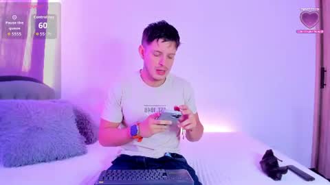 Snapshot of johnycooper08 chatting on 06-12-26, 12:48 johnycooper08 online show from 06-12-26, 12:48