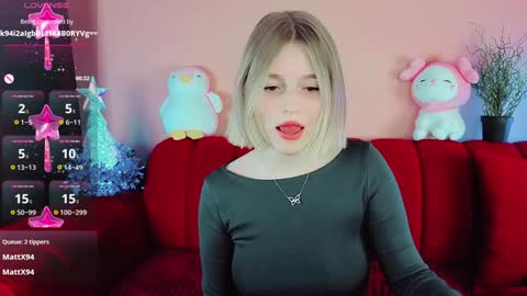 Snapshot of joice_queen chatting on 12-17-24, 04:56 Paula online show from 12-17-24, 04:56