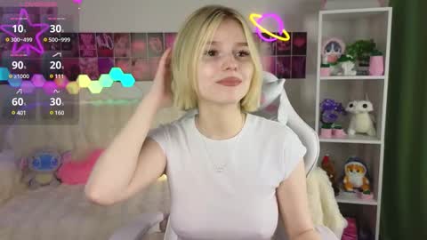 Snapshot of joice_queen chatting on 02-18-25, 12:26 Paula online show from 02-18-25, 12:26