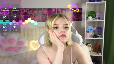 Snapshot of joice_queen chatting on 02-22-25, 03:34 Paula online show from 02-22-25, 03:34