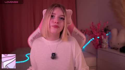 Paula online show from 03-26-26, 01:11