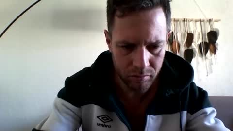 jojo19844 online show from 02-05-26, 09:36