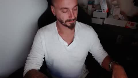 Snapshot of jojo2aix chatting on 09-18-25, 09:28 for your pleasure online show from 09-18-25, 09:28