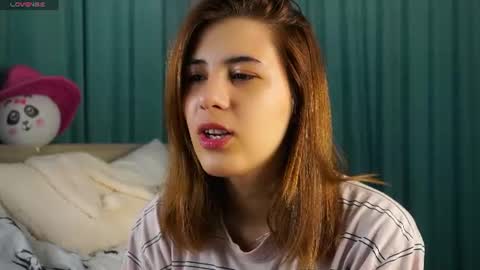 Snapshot of jojojoannaa chatting on 07-18-26, 01:54 Aurora online show from 07-18-26, 01:54