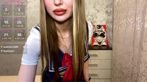 Snapshot of joleenputman chatting on 04-10-26, 02:11 Lea online show from 04-10-26, 02:11