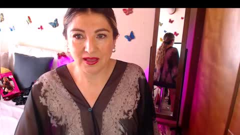 Jolie Mature online show from 09-20-25, 08:32