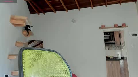 Snapshot of jolie_reyes1 chatting on 10-12-25, 07:02 jolie_reyes1 online show from 10-12-25, 07:02