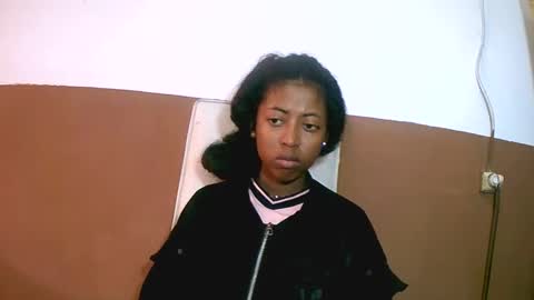 joliekah27 online show from 02-11-25, 05:05