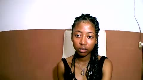 joliekah27 online show from 02-12-25, 06:19