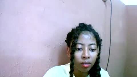 joliekah27 online show from 02-24-25, 09:43