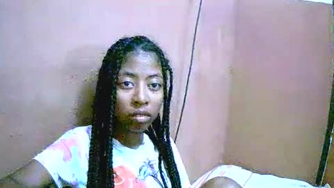 joliekah27 online show from 03-02-25, 12:42