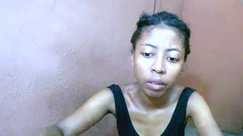 joliekah27 online show from 03-03-25, 08:16