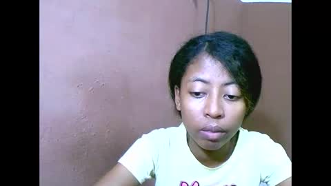 joliekah27 online show from 03-05-25, 10:21