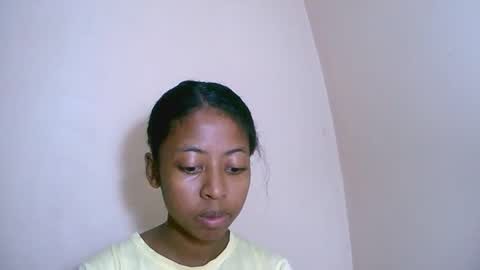 joliekah27 online show from 11-02-25, 08:00