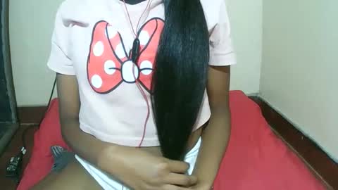 joliekah27 online show from 12-14-25, 08:46