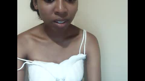 joliekah27 online show from 04-11-26, 11:58