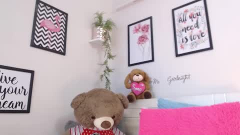 Snapshot of joliet_ chatting on 03-18-26, 01:09 Joliet online show from 03-18-26, 01:09