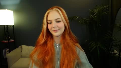 Polly  online show from 03-08-25, 02:34