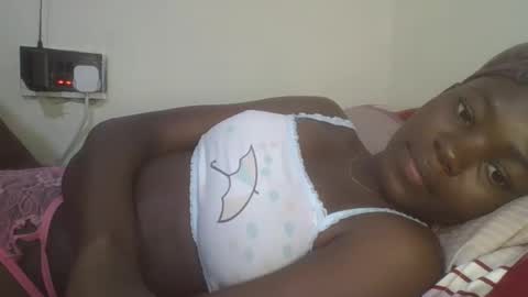 Snapshot of jollynabeb chatting on 02-25-25, 03:49 jollynabeb online show from 02-25-25, 03:49